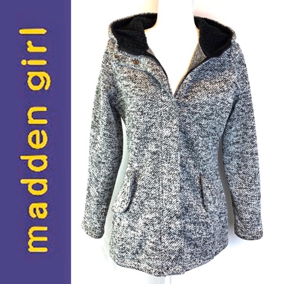 Madden Girl Jackets & Blazers - Madden Girl Black/White Coat w/Faux Fur Hood Sz M